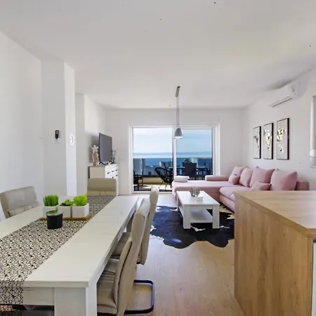 Apartment Aurelia Makarska
